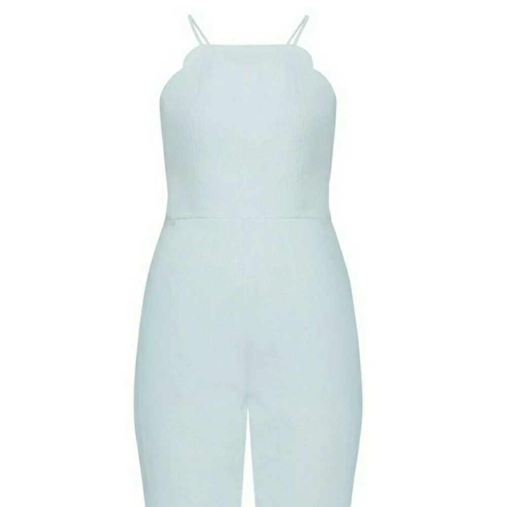 BCBGeneration Scalloped Denim Jumpsuit in Illusion White (Light Blue), SZ 2 NWT - Picture 7 of 8